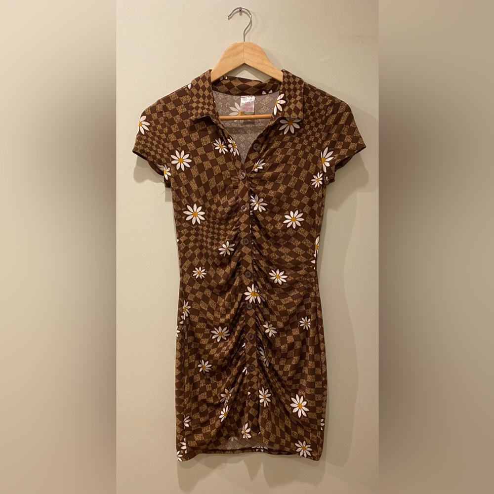 No Boundaries, S, Checkered Daisy Dress, Button-up, Just Above Knee, Cinched